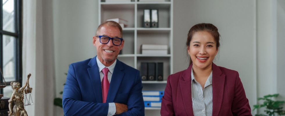 Bekar Consultores:&nbsp;Diferencias entre un contador público y un abogado tributarista